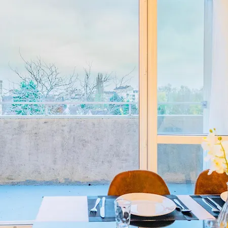 Bella Luna Iii - Elégant Centre - Parking Gratuit - Wifi Ultra Rapide-appareil Massage-netflix-jeu Société Appartamento Troyes